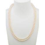 Necklace with two rows of pearls with 18kt yellow gold clasp.Measurements: 7.5 to 8 mm (pearls