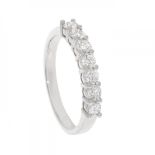 Ring in 18k white gold. Frontis with seven brilliant-cut diamonds, approx. 1.00 cts. total weight