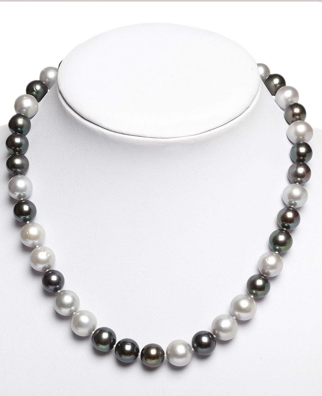 Australian round and tahiti pearl necklace in different shades. Colours from pearly white to