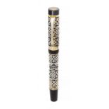LABAN FOUNTAIN PEN "VATICAN MUSEUMS, THE GROTESQUES".Black resin barrel and gold plated