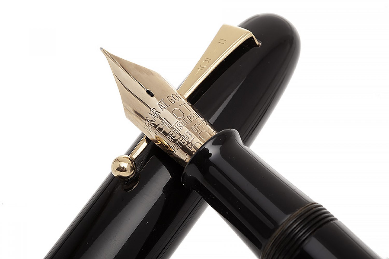 PILOT FOUNTAIN PEN "REGISTERED PATENT OFFICE 50".Black lacquer barrel.Limited edition. This is a - Image 2 of 3