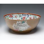 Rose Family Bowl for the export market. China, 19th century.Enamelled porcelain.With seal on the