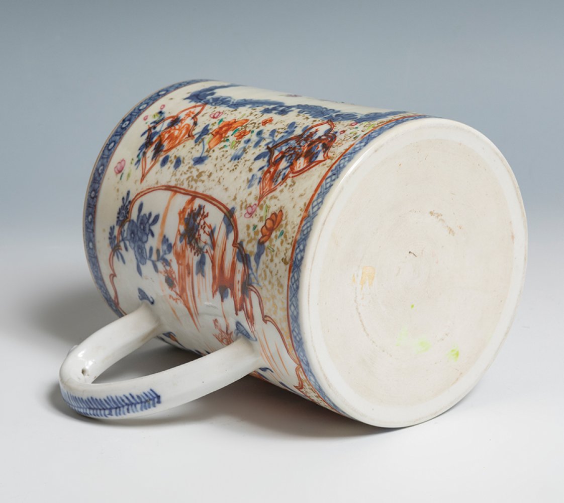 Imari Chinese jug, early 20th century.Enamelled porcelain.Measurements: 14 x 11 cm.Chinese jug of - Image 2 of 4