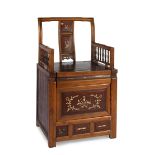 Chinese travelling armchair, Qing dynasty, 19th century.Walnut wood, bone marquetry.Export sealing