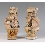 Pair of Foo dogs. Quing Dynasty, 20th century.In hard stone.Measurements: 21 x 9 x 7 cm.The foo dog,