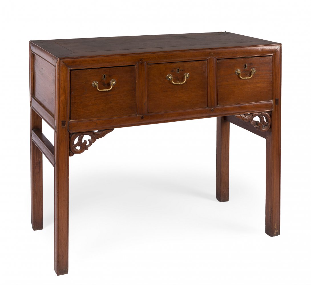 Sideboard. China, Qing Dynasty, 19th century.Rosewood.Bronze handles and keyholes.It has a key.It