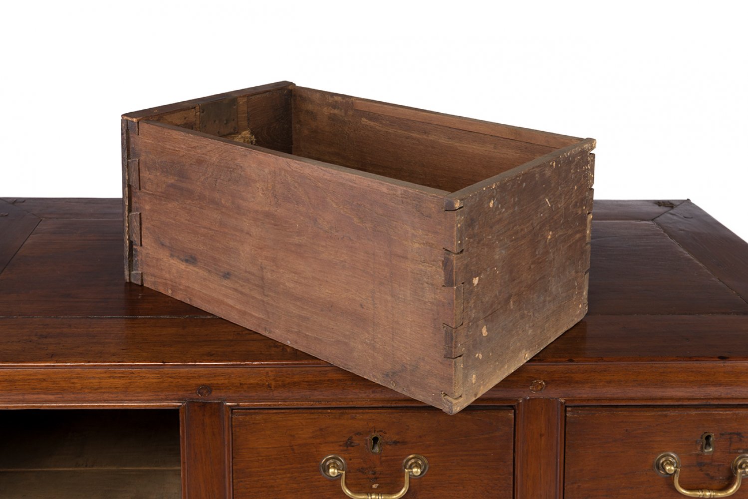 Sideboard. China, Qing Dynasty, 19th century.Rosewood.Bronze handles and keyholes.It has a key.It - Image 7 of 7