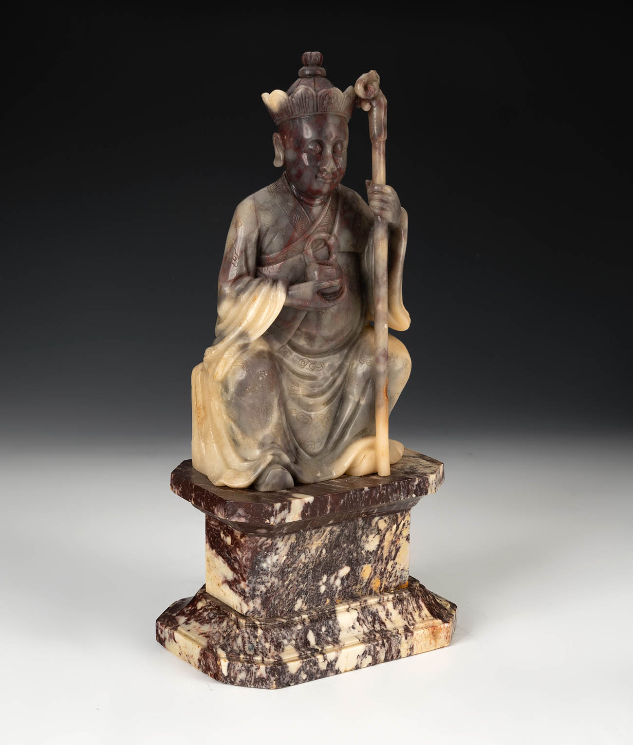 Luohan. China, XIX century.Hand carved soapstone on marble base.Measures: 20 x 10x 6 cm (figure); - Image 2 of 5