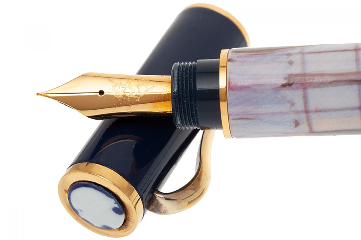 OMAS "GIACOMO CASANOVA" FOUNTAIN PEN.Barrel in Ginori porcelain and cap in blue chinese lacquer with - Image 7 of 7