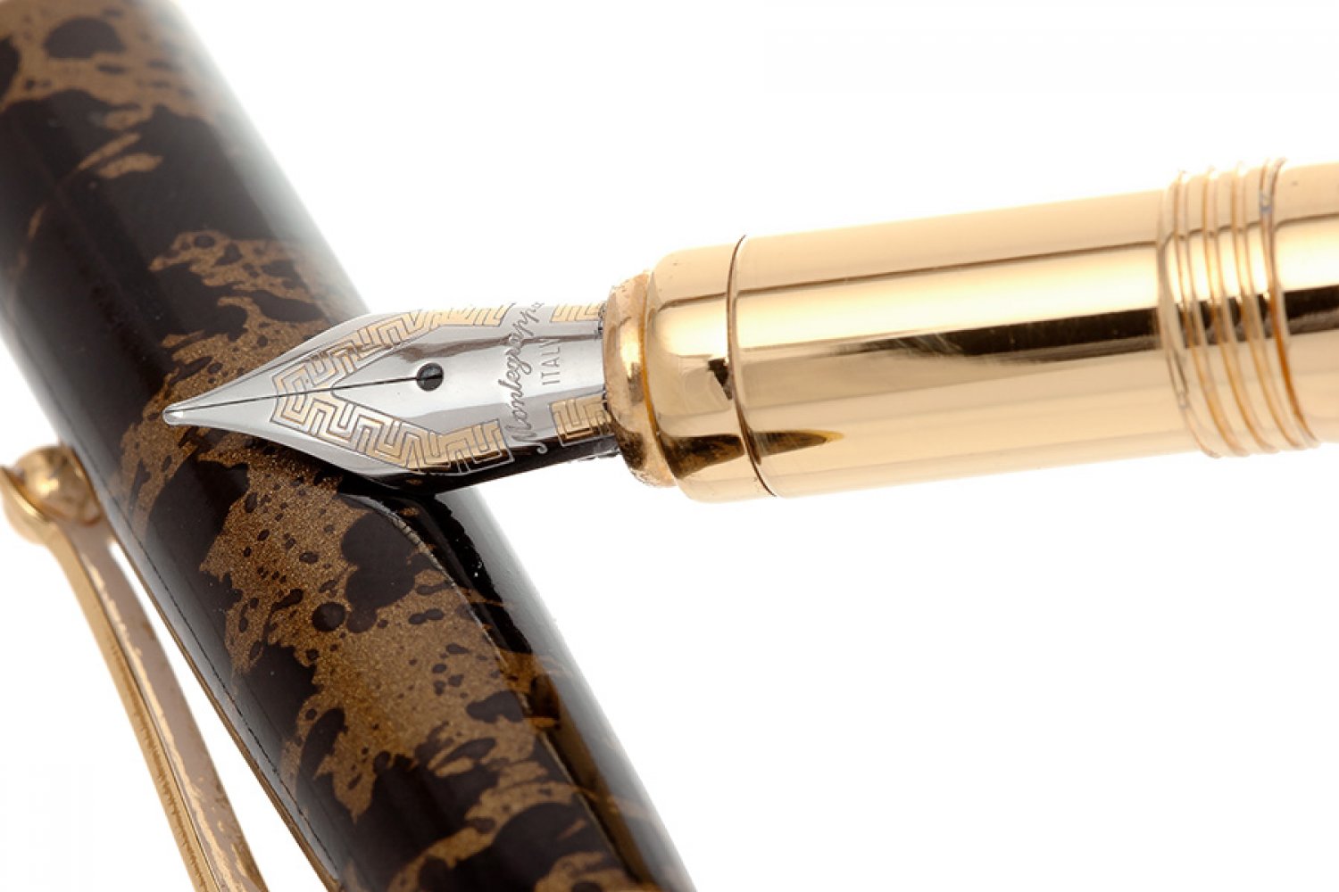 MONTEGRAPPA FOUNTAIN PEN.Resin barrel.Bicolour nib.No box.Limited edition.Measurements: 14 cm - Image 2 of 3