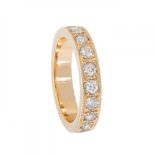 Ring wedding ring in 18k yellow gold. With diamond arch, brilliant cut, total weight ca. 1.30 cts.