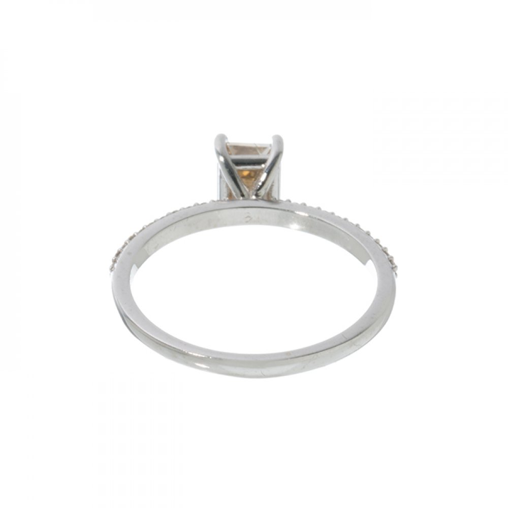Solitaire ring in 14 kts. white gold with emerald cut diamond VS2 Fancy Yellow with ca. 1,05 cts. - Image 3 of 3
