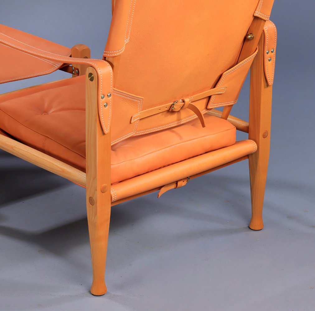 KAARE KLINT (Frederiksberg, 1888-Copenhagen, 1954) for RUD RASMUSSEN.Safaristol chair with stool, - Image 3 of 7