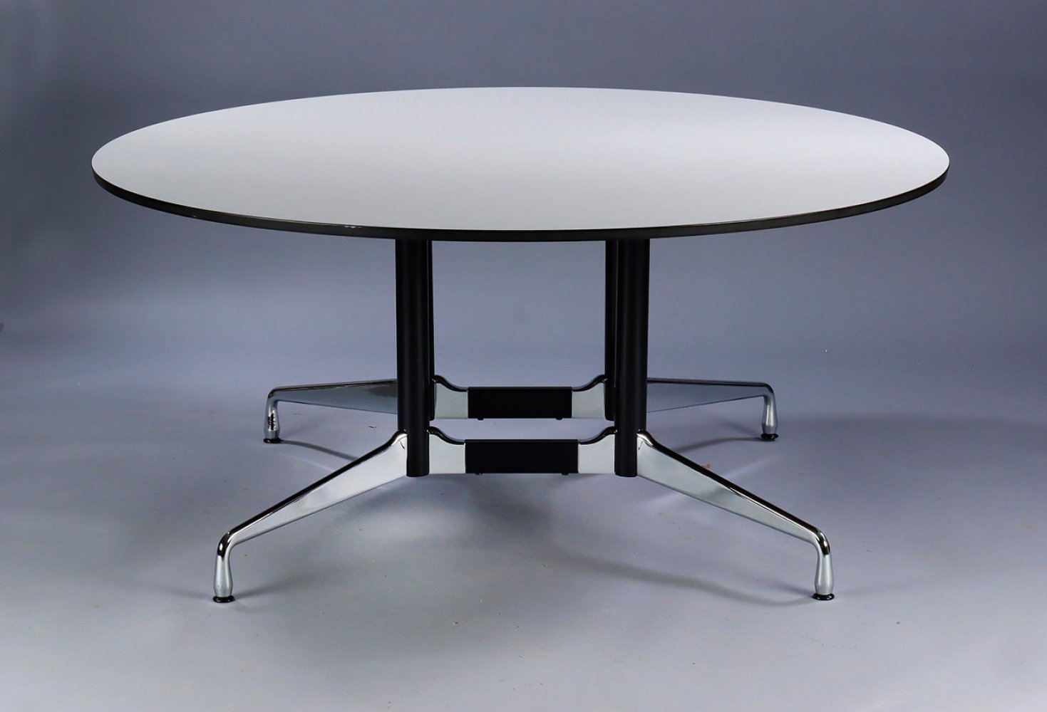 CHARLES EAMES (USA, 1907 - 1978) & RAY EAMES (USA, 1912 - 1988) for VITRA Editor.Dining table, "