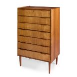 ERLING TORVITS (Denmark, 1925 - ?).Chest of 7 drawers.Rosewood.Use marks. Key missing.