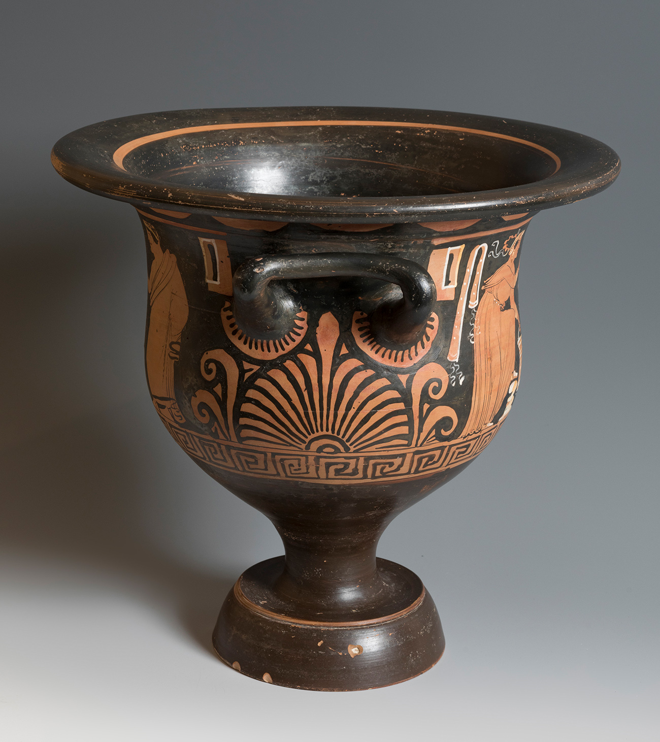 Bell-shaped cratera; Apulia, Magna Graecia, 4th century BC.Red-figured pottery.Thermoluminescence - Image 3 of 6