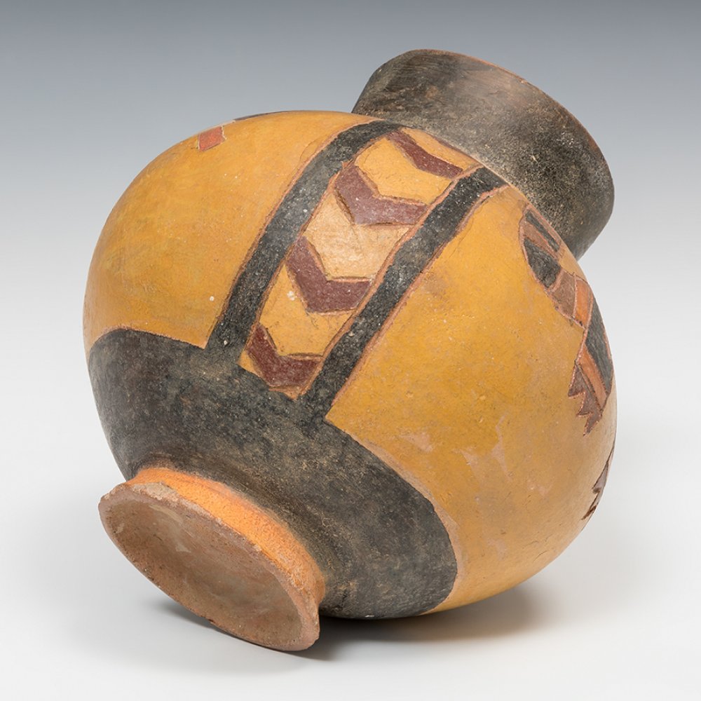 Globular vessel; Paracas culture, Peru, 700-300 BC.Polychrome pottery.Thermoluminescence report - Image 2 of 7