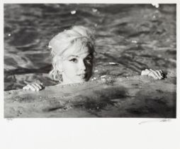 LAWRENCE SCHILLER (New York, 1936)."Marilyn Monroe", for "Something has got to Give", 23 May 1962.