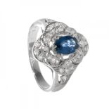 Ring in 18kt white gold. Model shuttle with central sapphire weighing ca. 1.08 cts. and diamonds