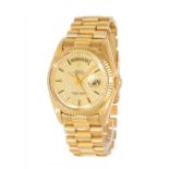 ROLEX Oyster Perpetual Day-Date watch for men/Unisex.In 18kt yellow gold. Circular gold-plated