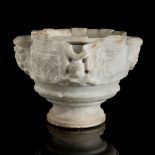 Aragonese or Italian mortar from the 16th century.Carved marble.Slightly damaged.Measurements: 12 cm