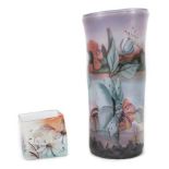 2 Vasen mit floralem Dekor Glashütte