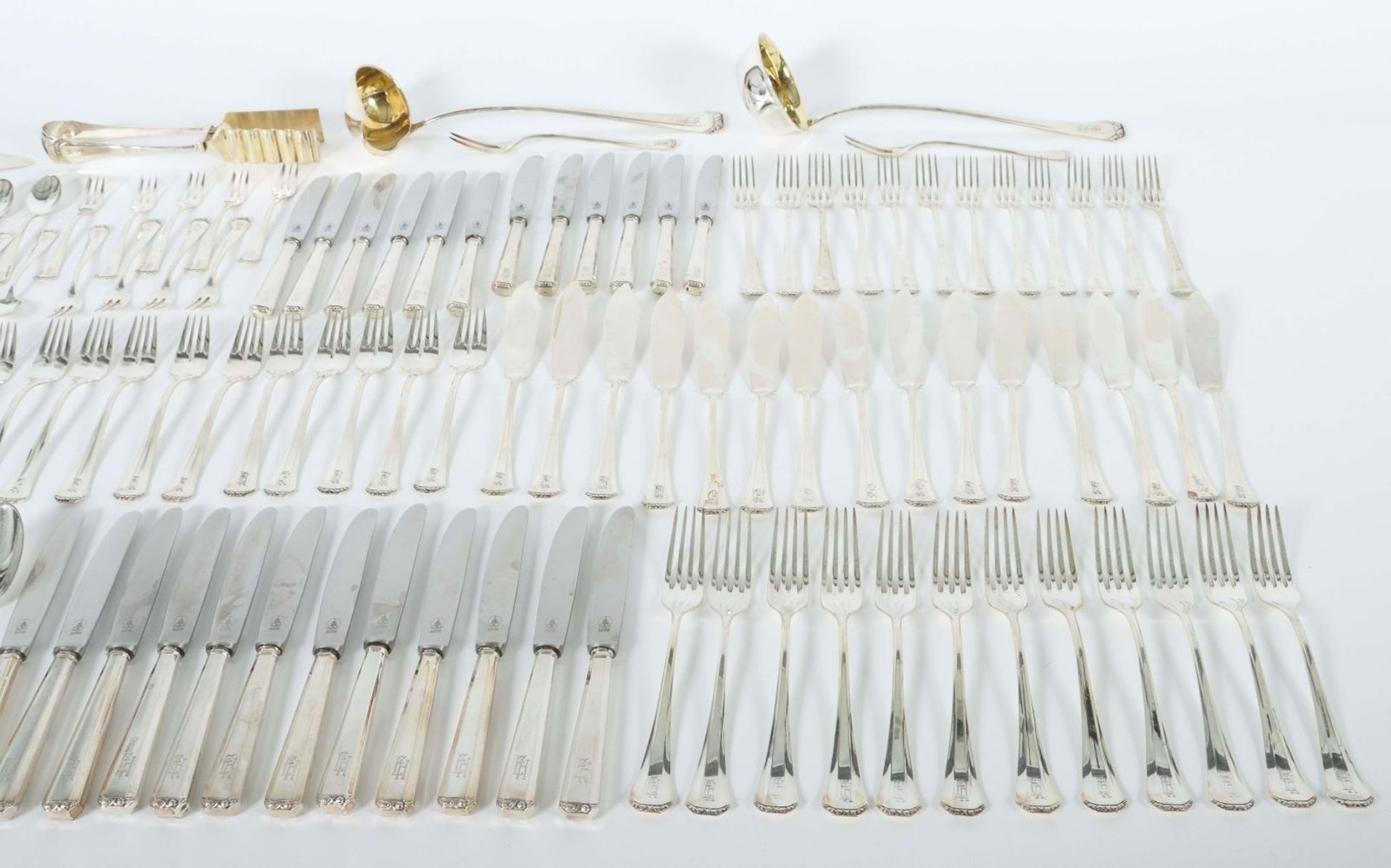 Speisebesteck für meist 12 Personen - Bild 4 aus 5