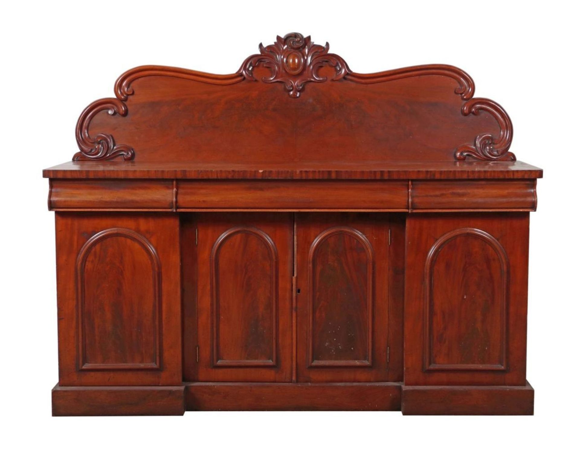 Sideboard mit barock geschweifter