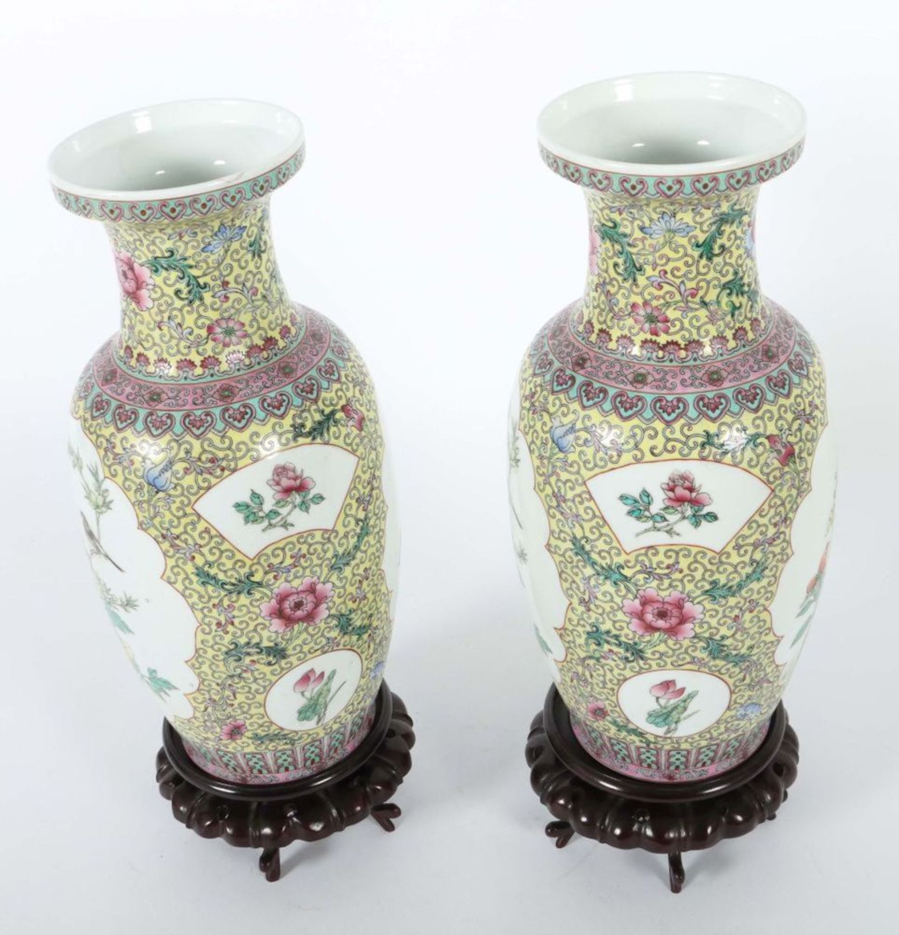 Vasenpaar "Famille rose" China, 20. - Image 3 of 4