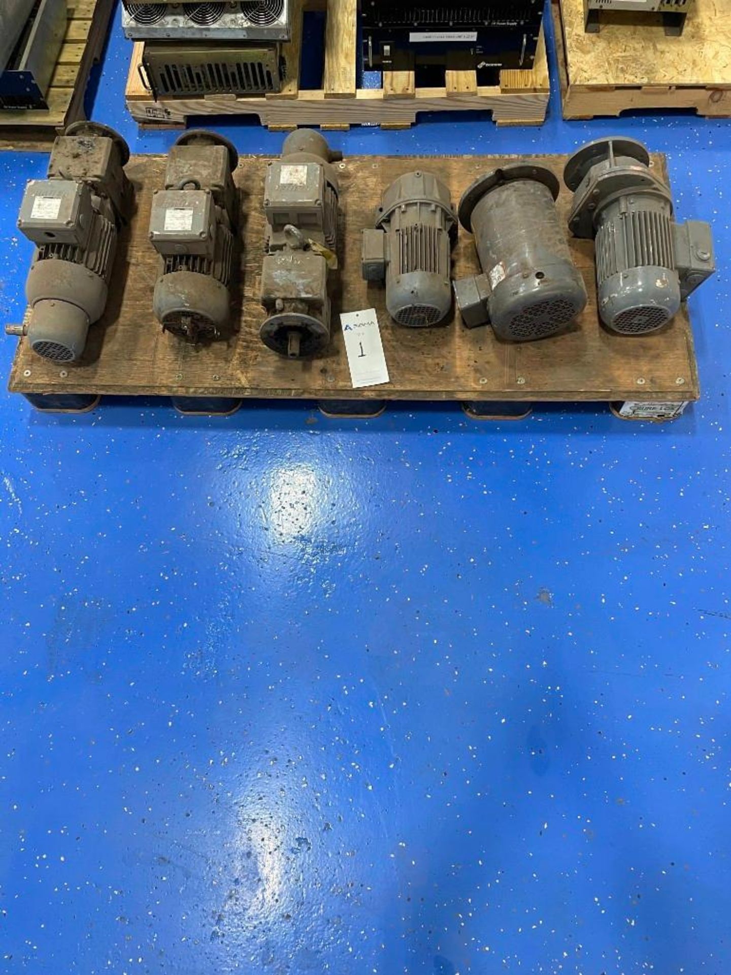 Pallet of Various Motors - Image 3 of 3