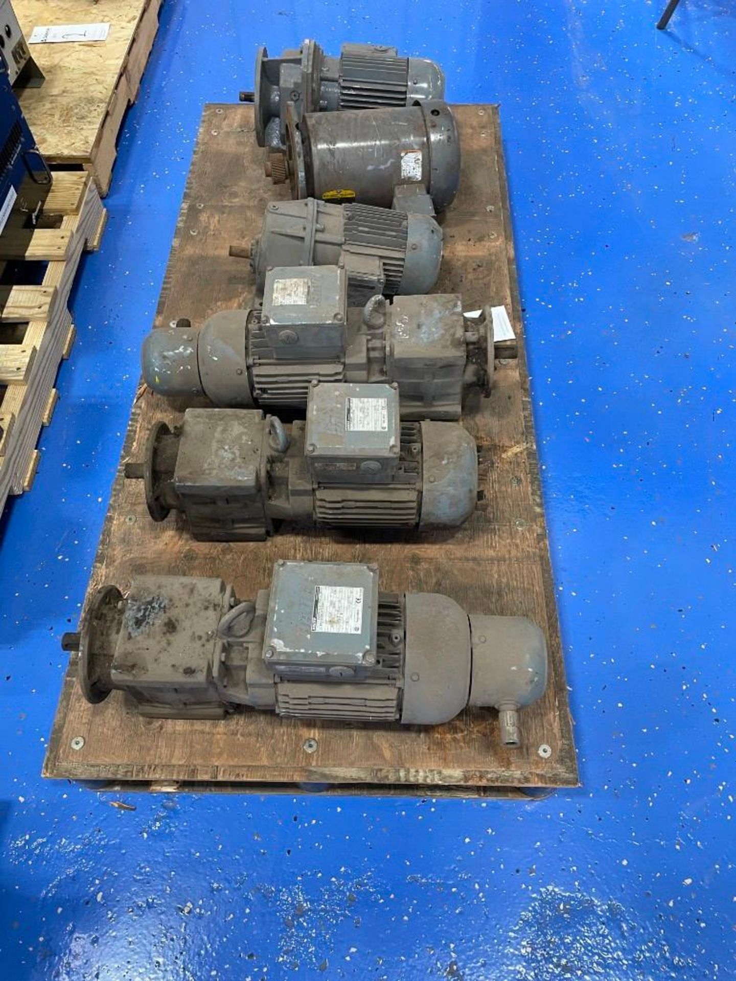 Pallet of Various Motors - Image 2 of 3