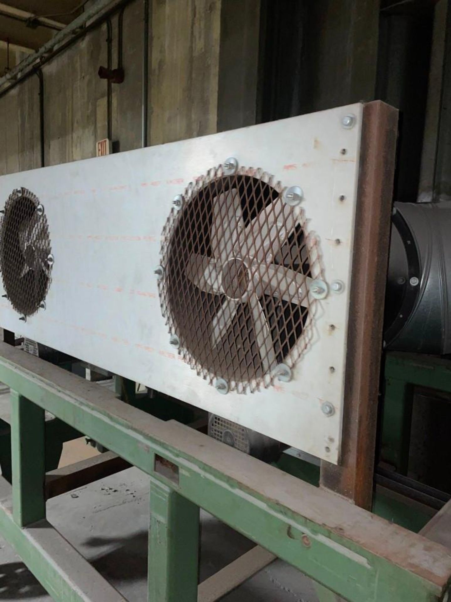 Dayton 18" Diameter Belt Drive Tubeaxial Fans - Image 3 of 6