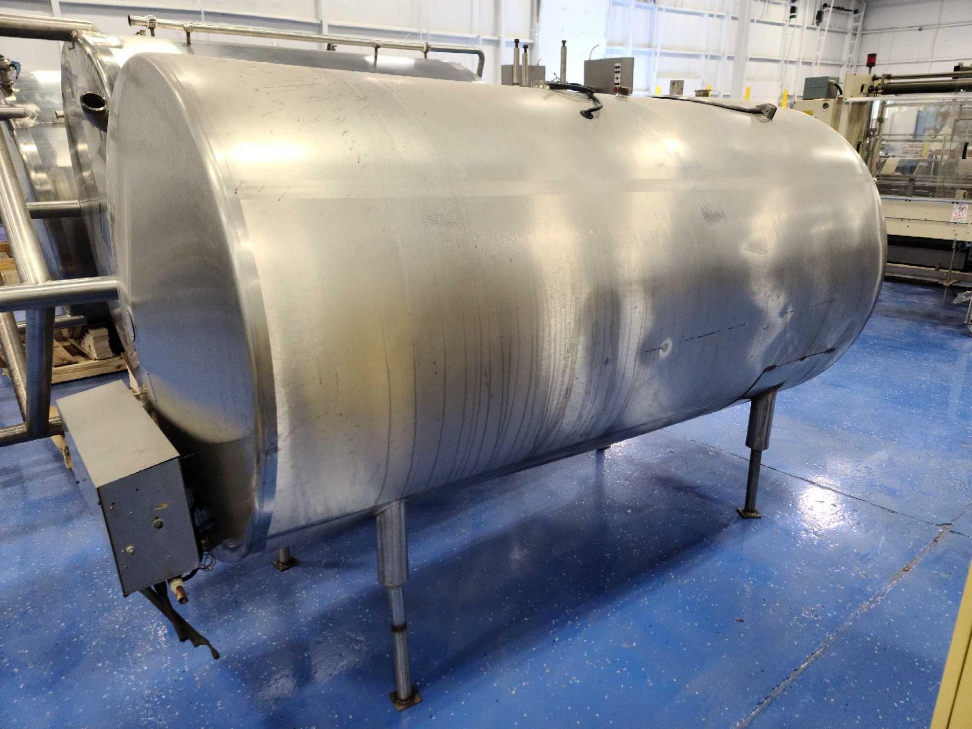 Sunset SC 600 Gallon Stainless Steel Insulated Horizontal Tank - Image 2 of 8