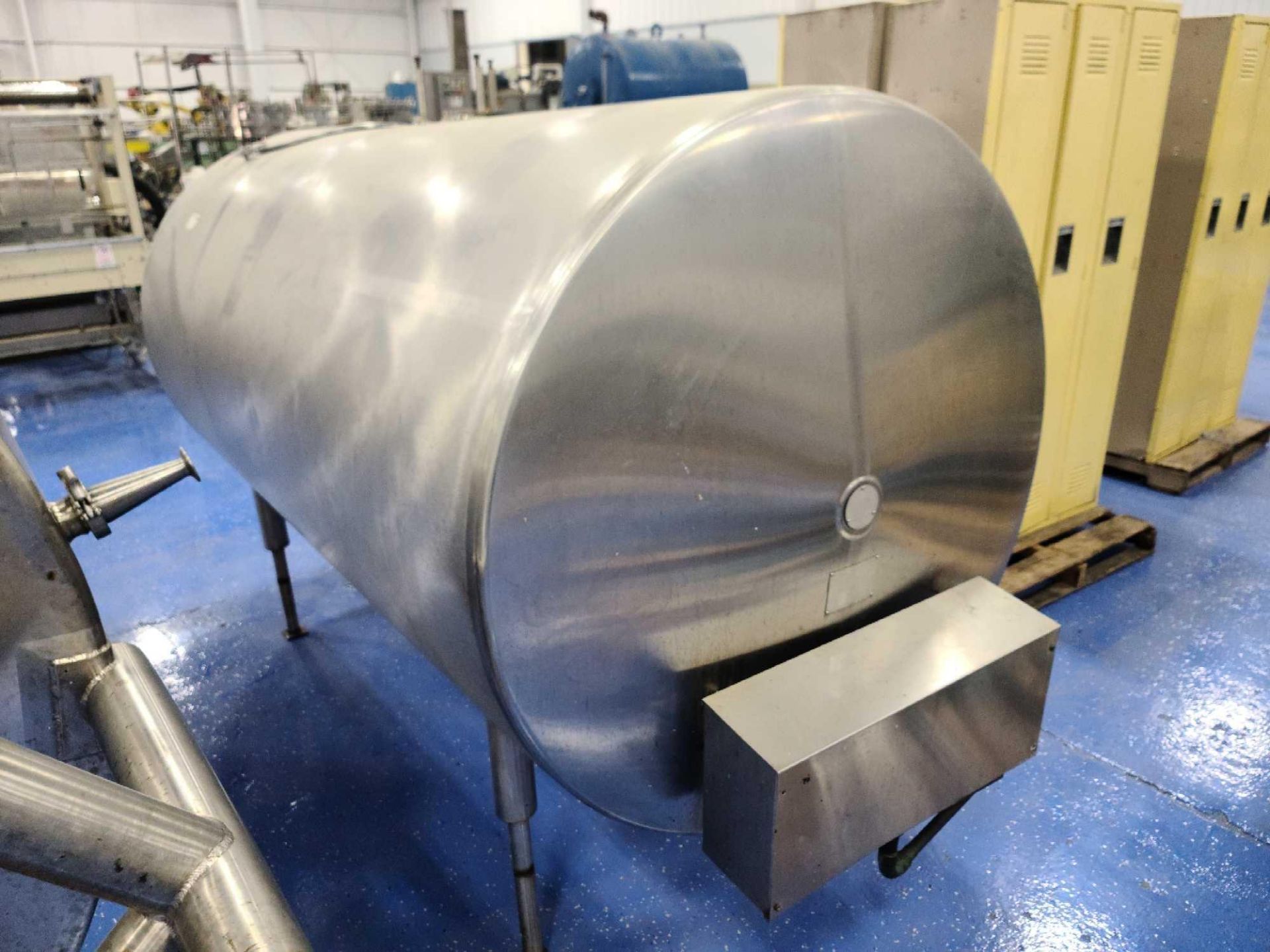 Sunset SC 600 Gallon Stainless Steel Insulated Horizontal Tank - Image 3 of 8