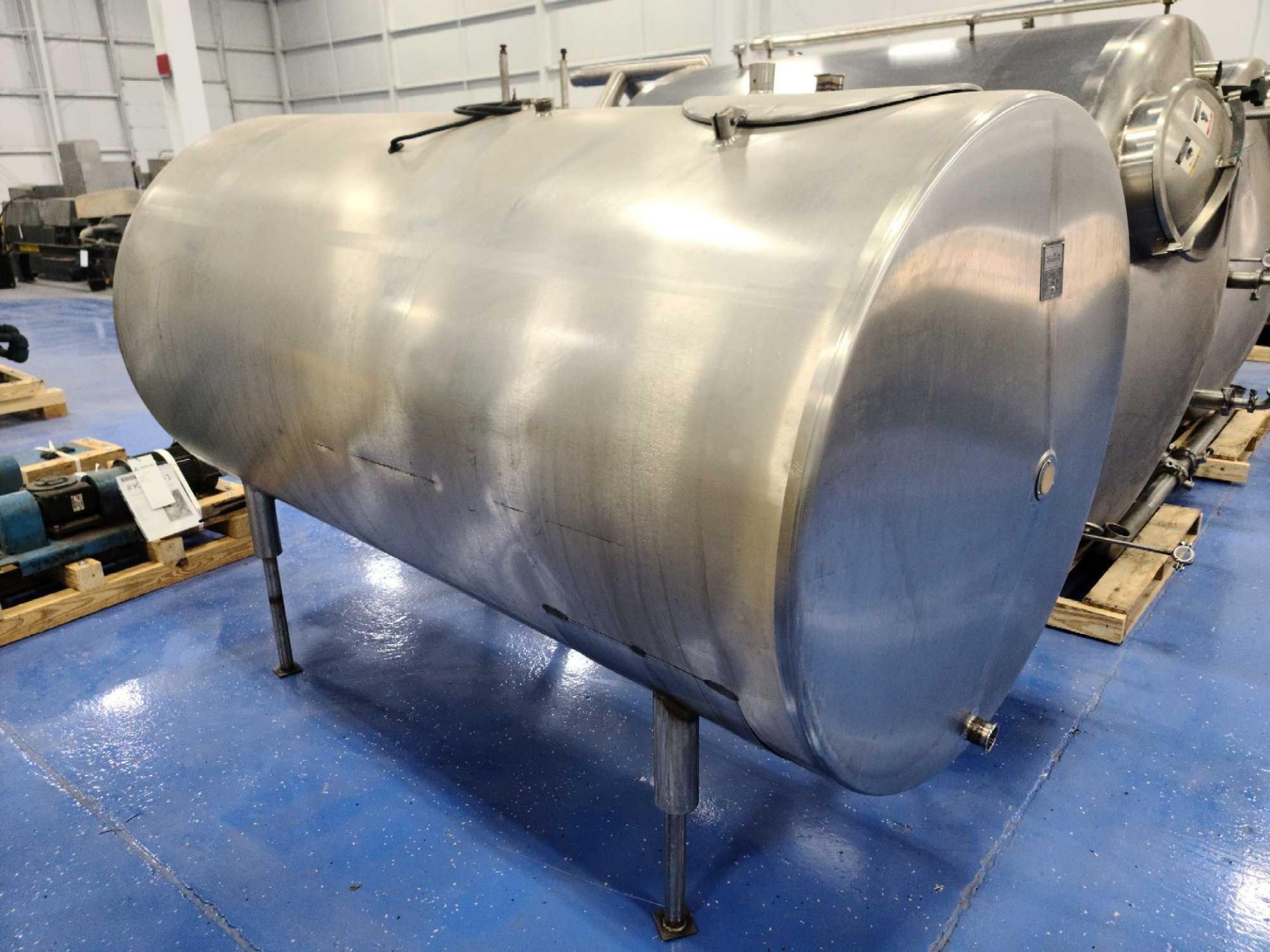 Sunset SC 600 Gallon Stainless Steel Insulated Horizontal Tank