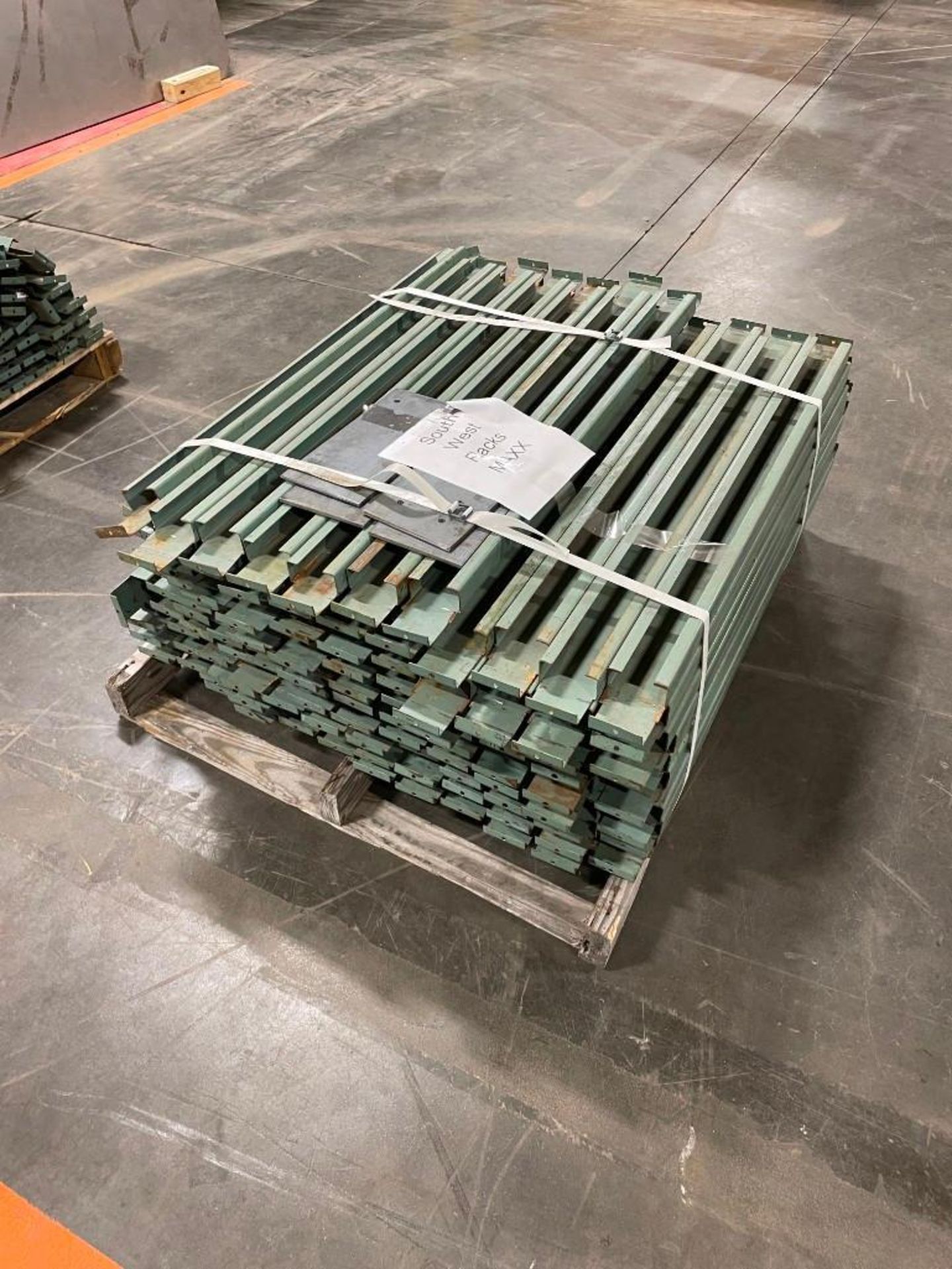 Lot of Pallet Racking, Cross beam supports 44" long