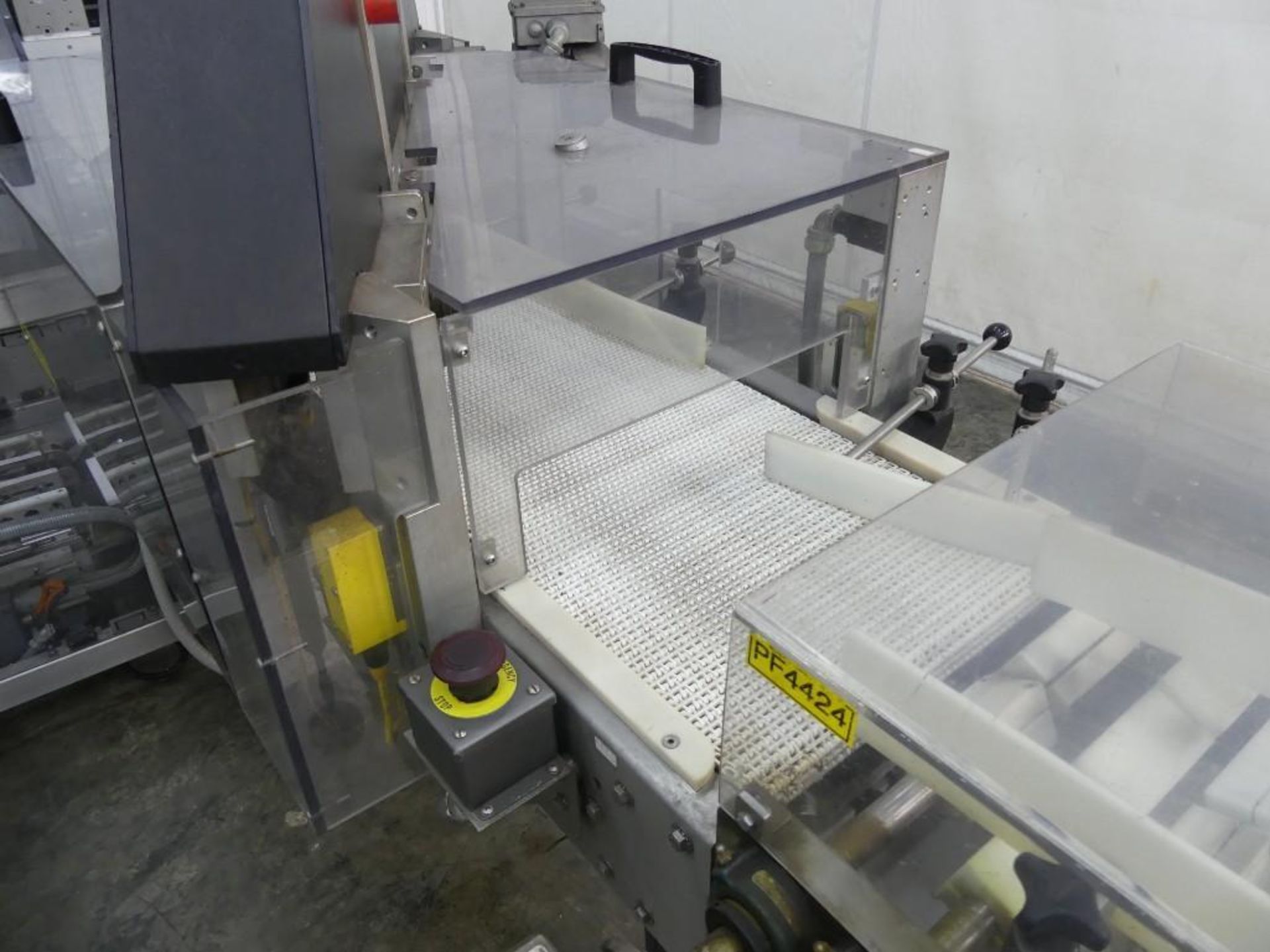 Fallas Automation V-400 Pick and Place Case Packer - Image 7 of 10