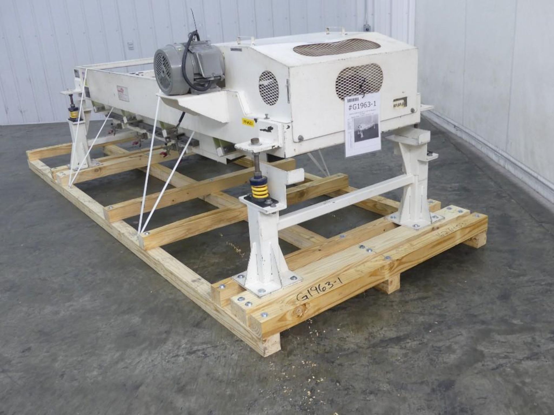 Deamco VCNF-U-18 132"L x 18"W Vibratory Conveyor - Image 2 of 12