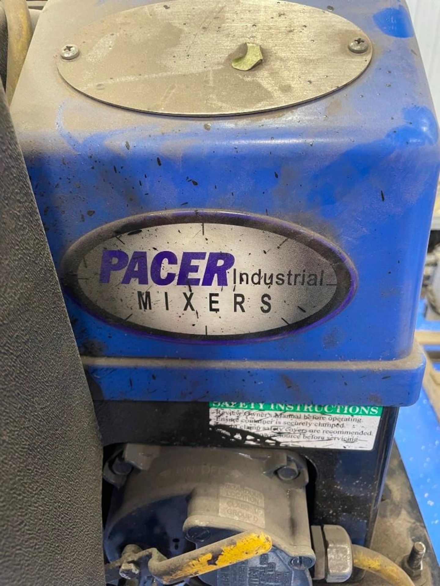 Pacer 30 Industrial Paint Shaker with Floor Stand - Image 4 of 9