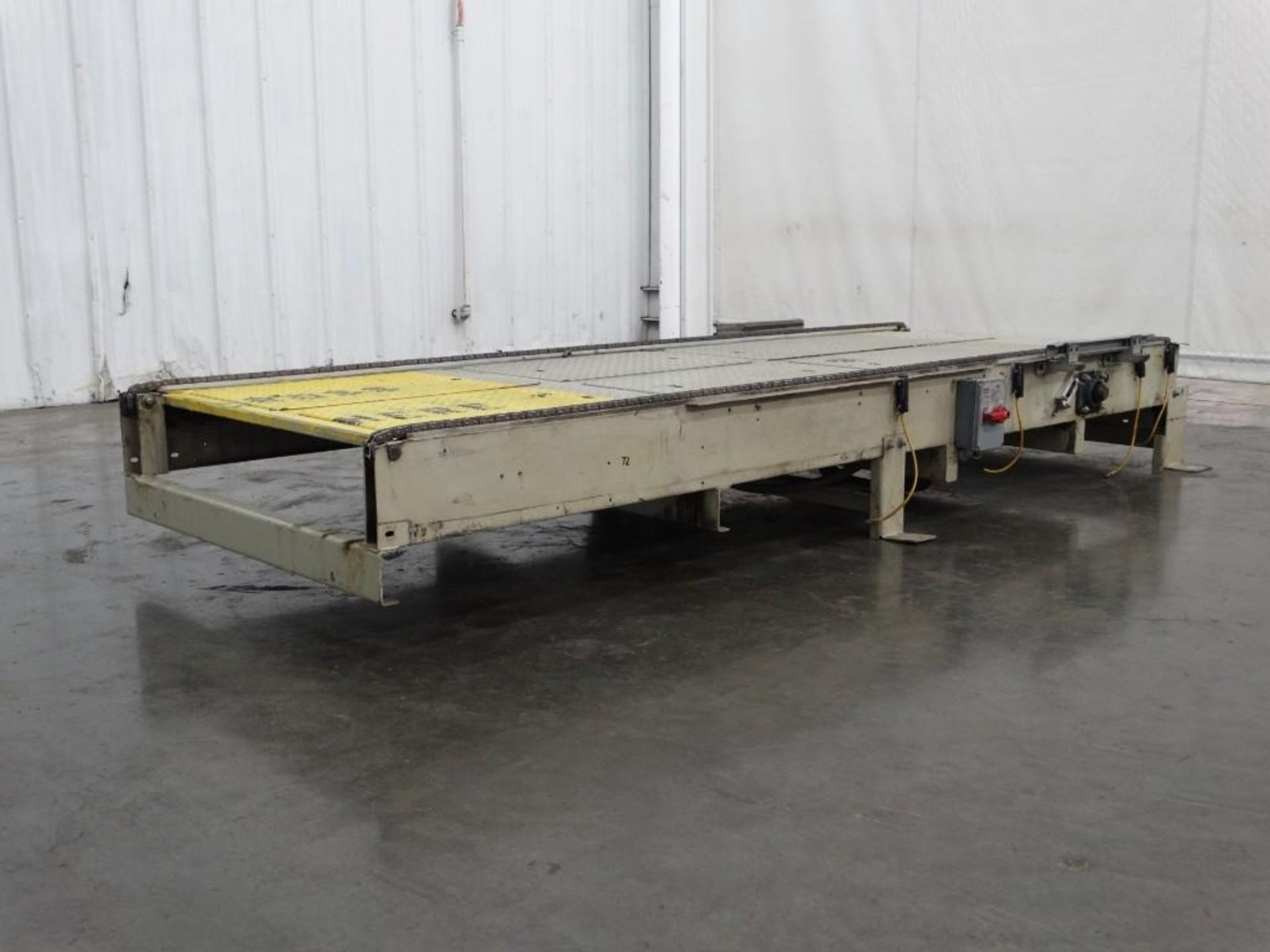 120" Long x 45" Wide Chain Pallet Conveyor - Image 4 of 12