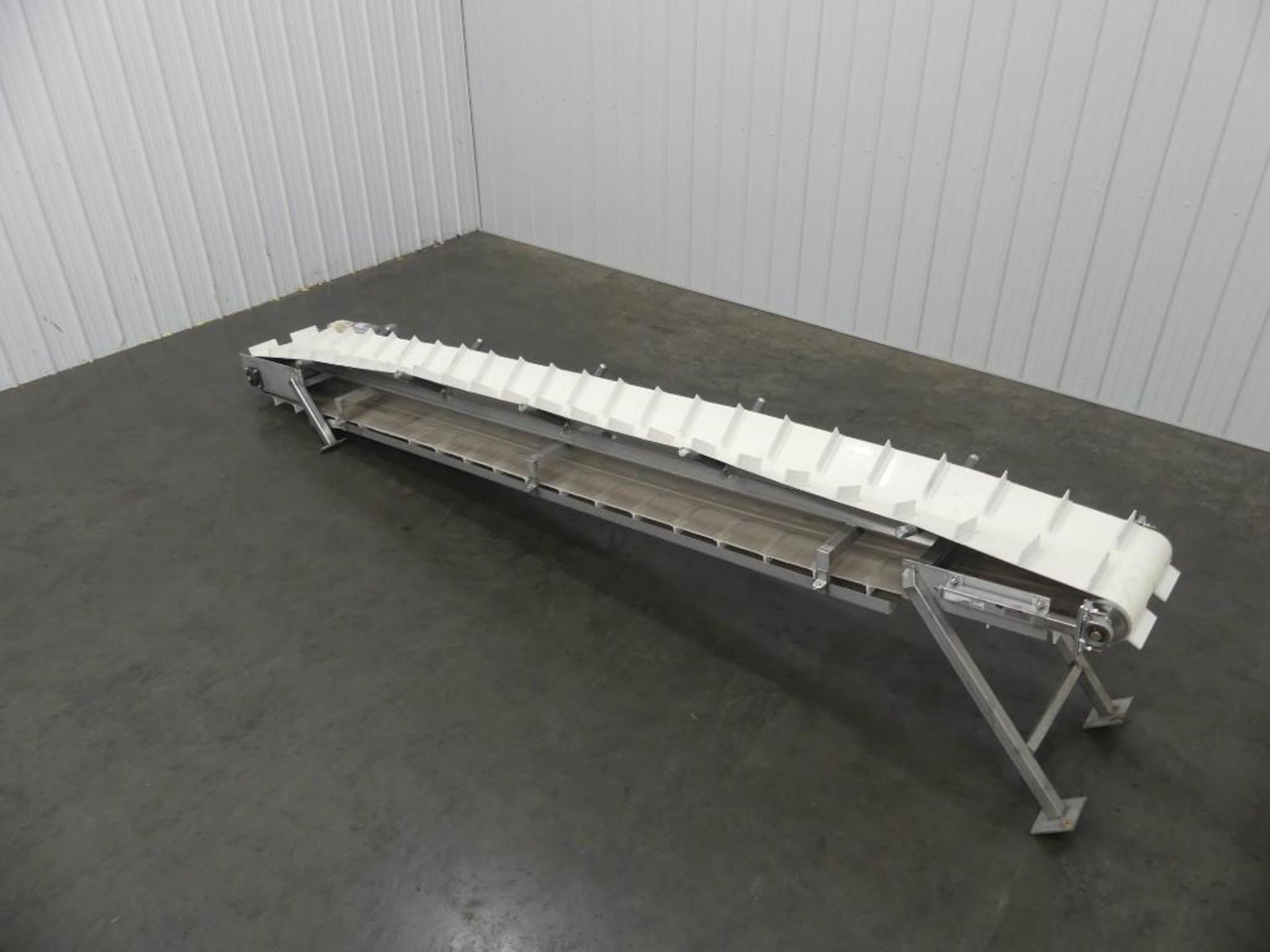 Plastic Incline Cleated Belt Conveyor 185" L x 18" W