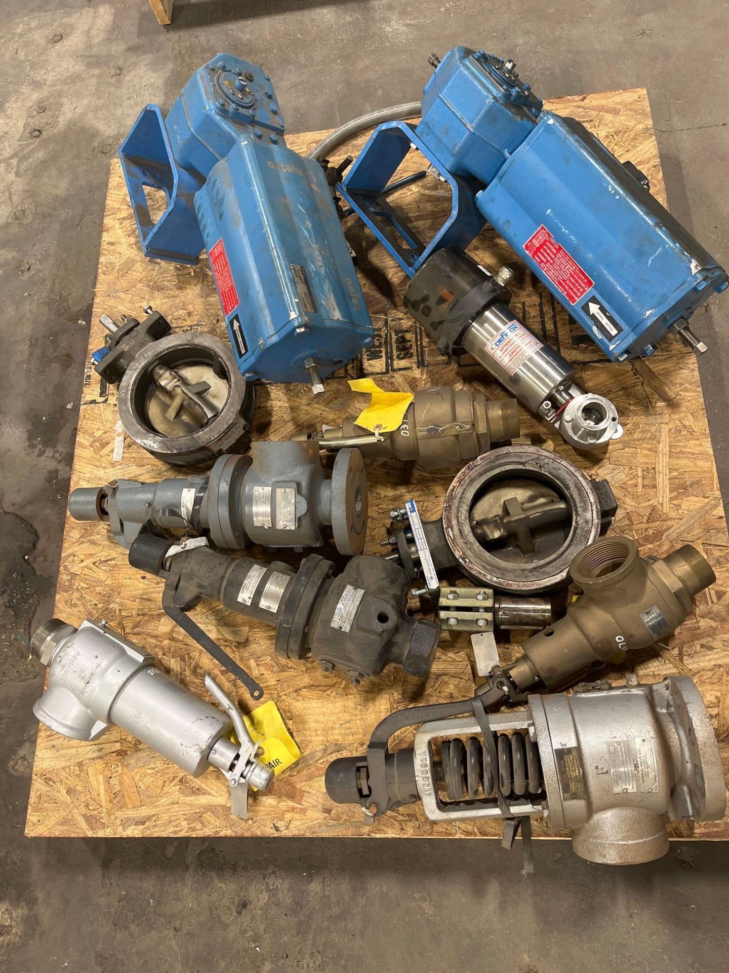 Lot of Valves