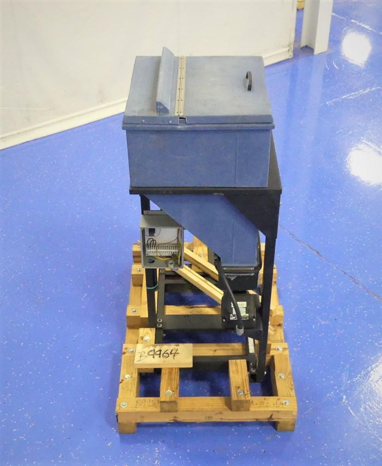 Nordson Hot Melt Hopper Feeder with Stand - Image 2 of 10