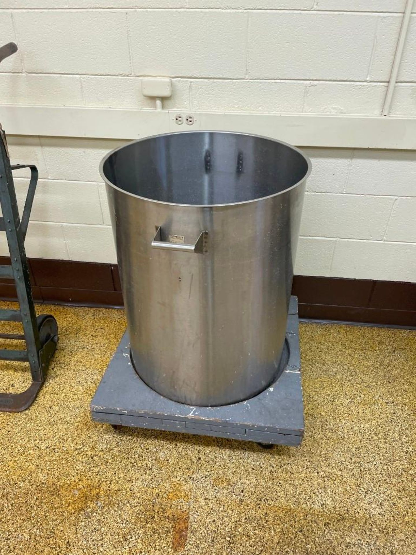 Stainless Steel Tank on Casters - Image 3 of 4