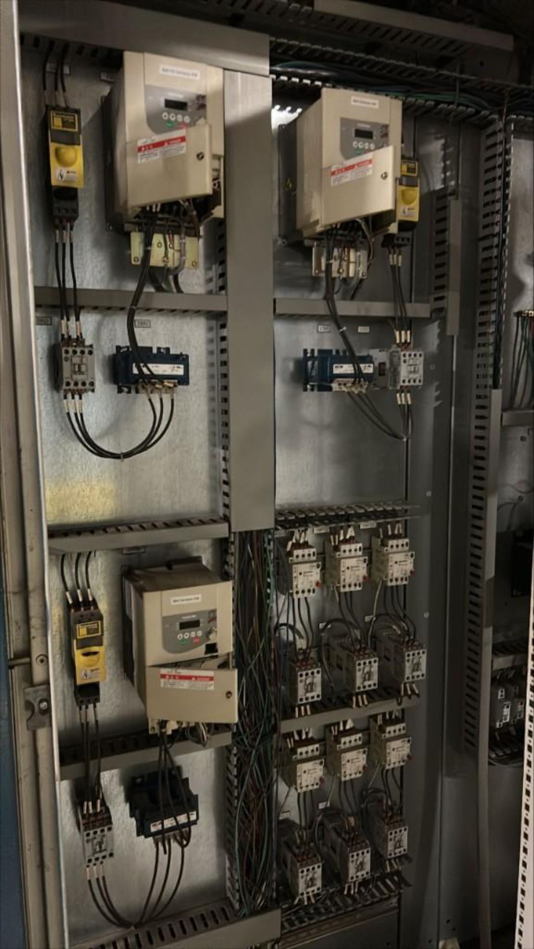 Control Panel with Toshiba VFDs & Allen Bradley - Image 5 of 6