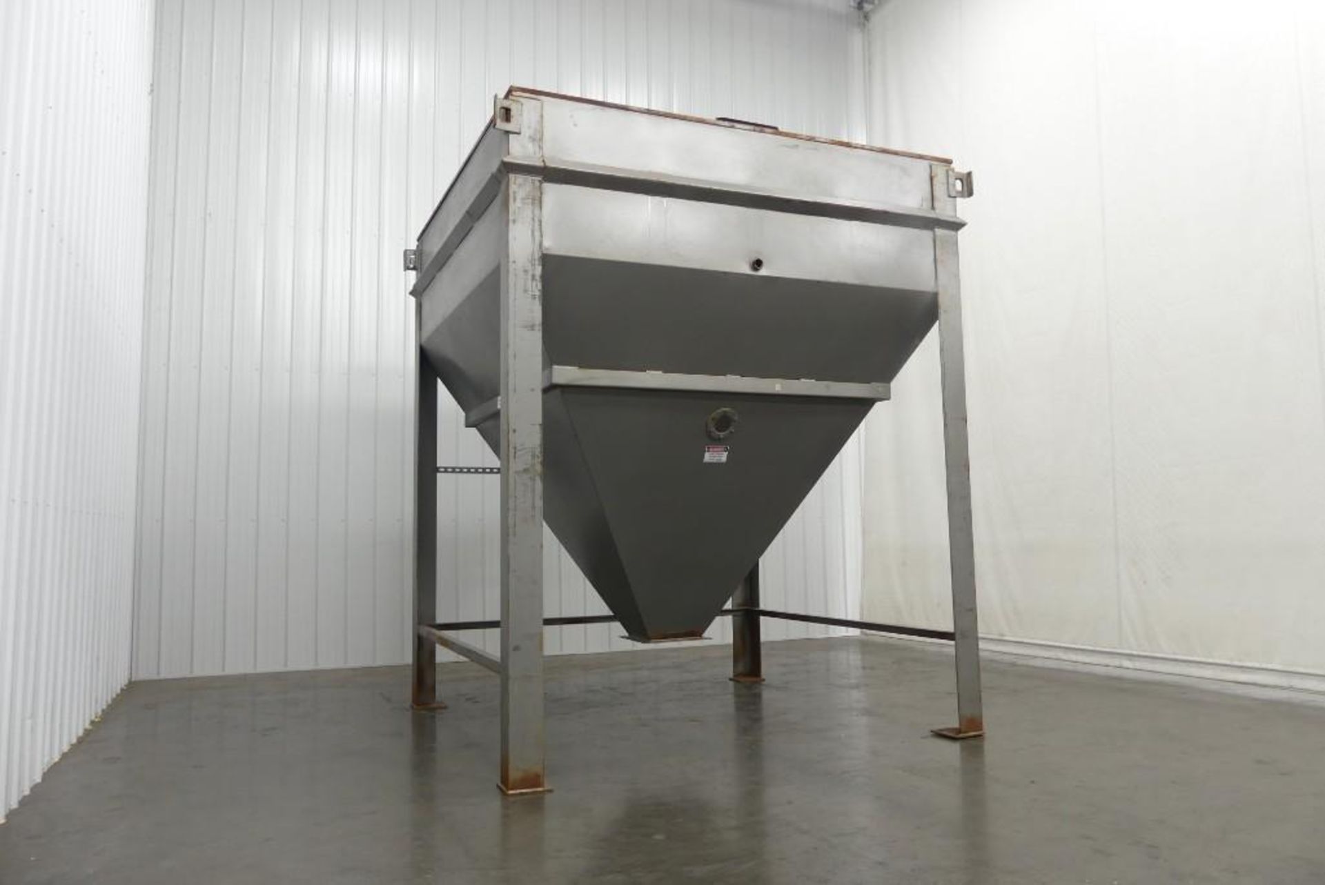 Mild Steel Hopper 280 Cubic Feet Capacity - Image 4 of 9