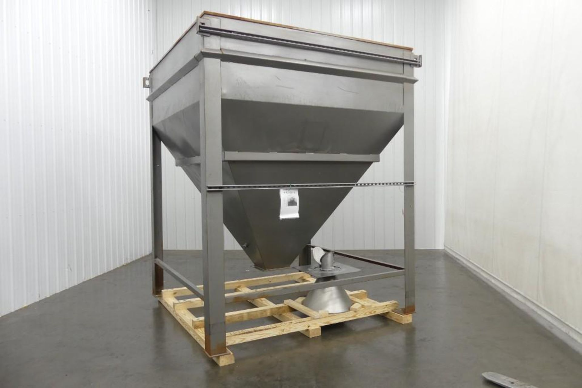 Mild Steel Hopper 280 Cubic Feet Capacity - Image 9 of 9