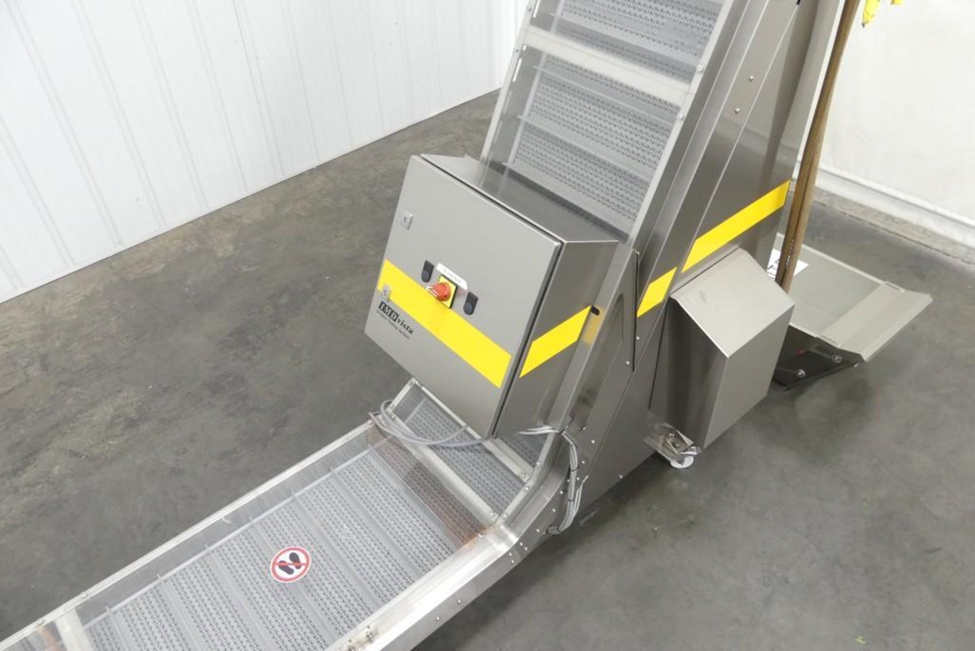 IMDvista Enclosed Cleated Incline Conveyor - Image 7 of 13