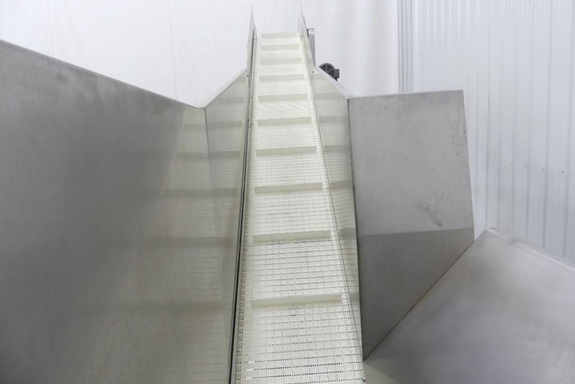 Cleated Incline Conveyor with Hopper 16" Wide - Image 7 of 11