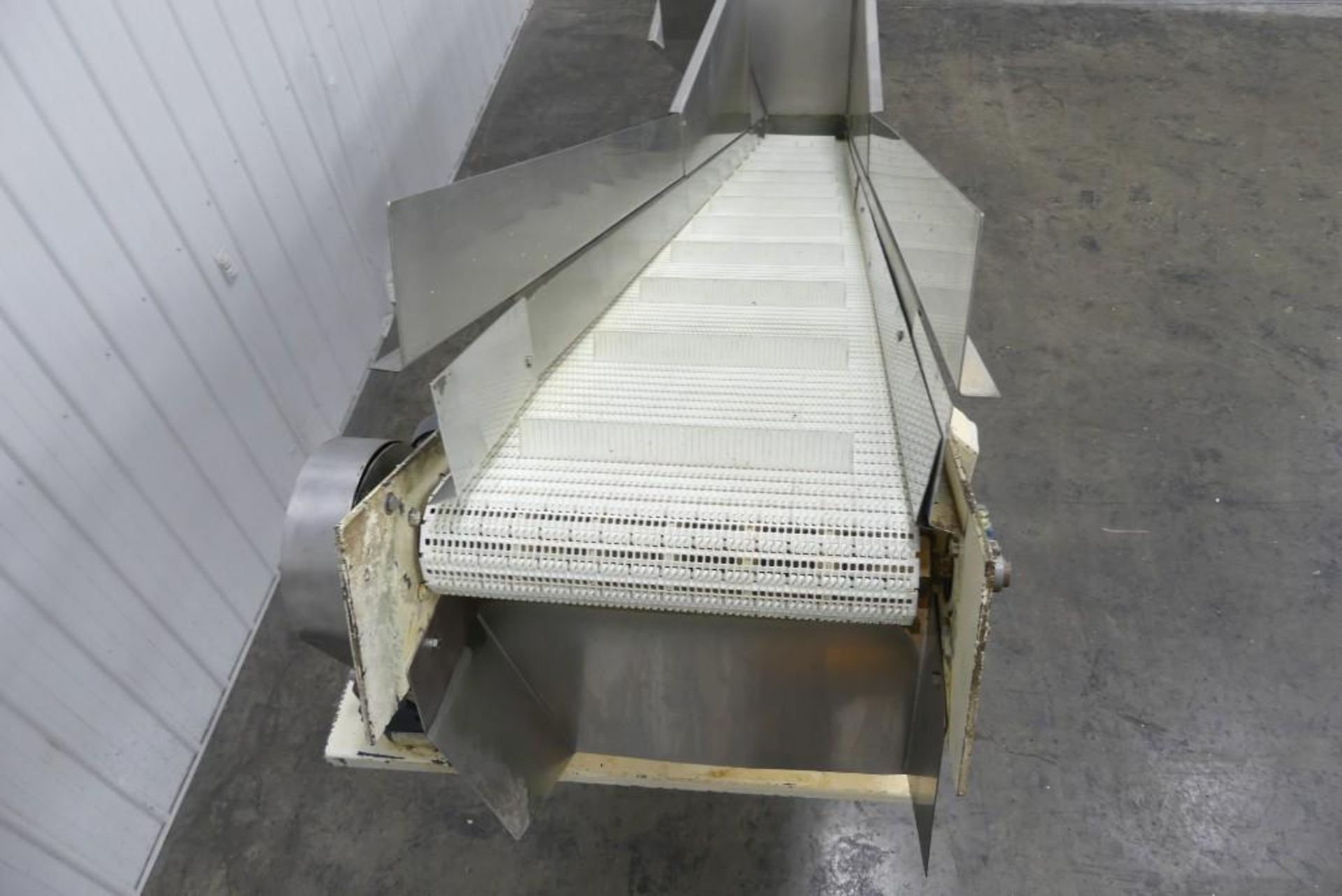 Cleated Incline Conveyor with Hopper 16" Wide - Image 8 of 11